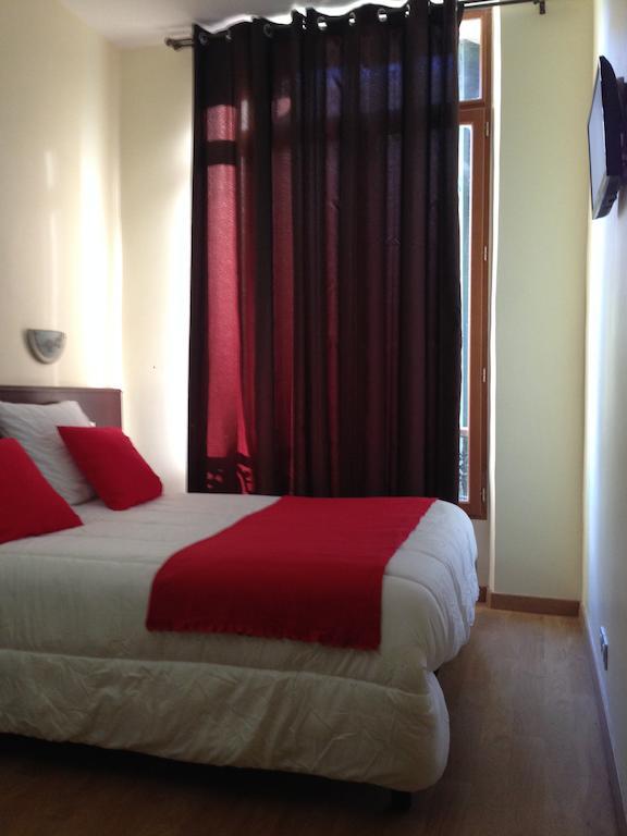 Hotel Victory Marselha Quarto foto
